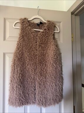 Windsor Women’s Faux Fur Sleeveless Dress in Taupe
